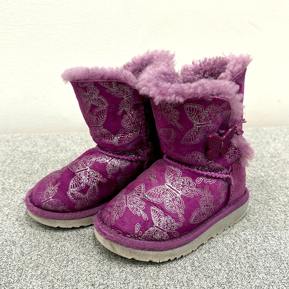 Uggs Boots toddler size 7 - Picture 1 of 7